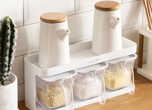 實體百貨融入互聯(lián)網(wǎng) 貴港百貨重塑新零售模式，彰顯日用百貨產(chǎn)業(yè)新實力